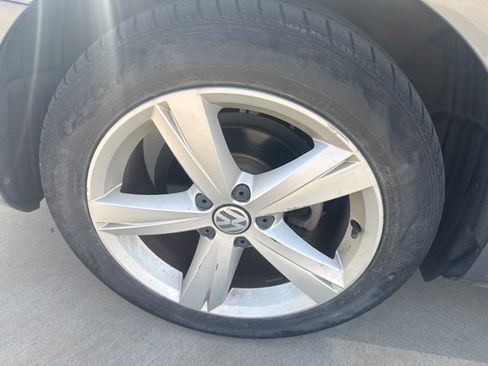 Used 2015 Volkswagen Passat 1.8T Limited Edition image 13