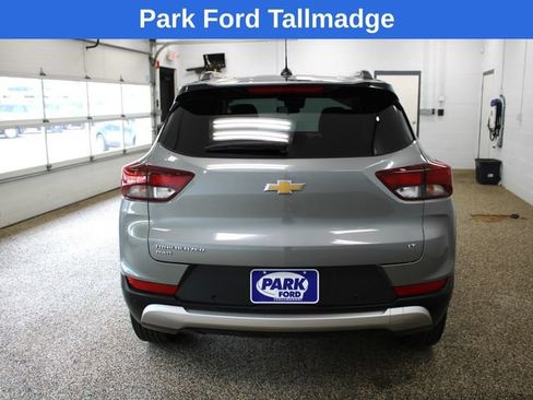 Used 2025 Chevrolet TrailBlazer LT w/ LT Cold Weather Package AWD/4WD image 4
