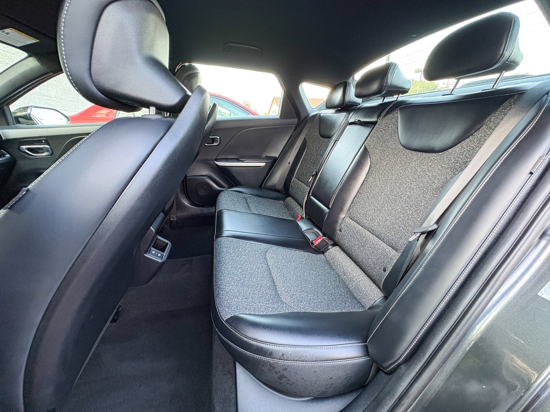 Used 2025 Kia K4 GT-Line FWD image 28