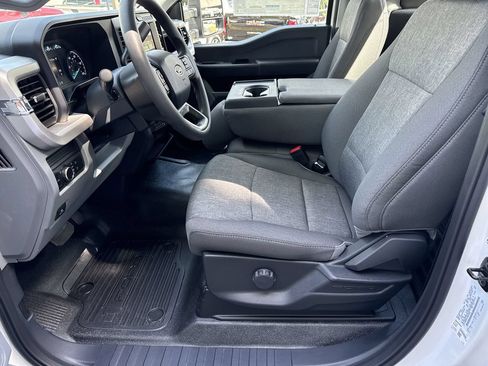 New 2025 Ford F350 XL w/ 360-Degree Camera Package RWD image 9