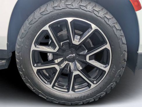 Used 2021 Chevrolet Tahoe RST w/ Rear Media and Nav Package RWD image 11