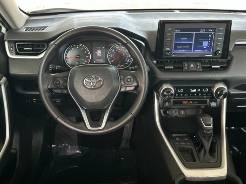 Used 2022 Toyota RAV4 XLE Premium FWD image 13