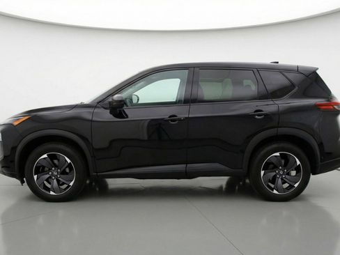 Used 2025 Nissan Rogue SV FWD image 4