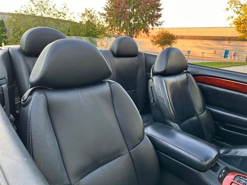 Used 2004 Lexus SC 430 Convertible RWD image 26
