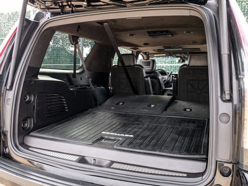 Used 2019 Cadillac Escalade ESV Platinum image 46