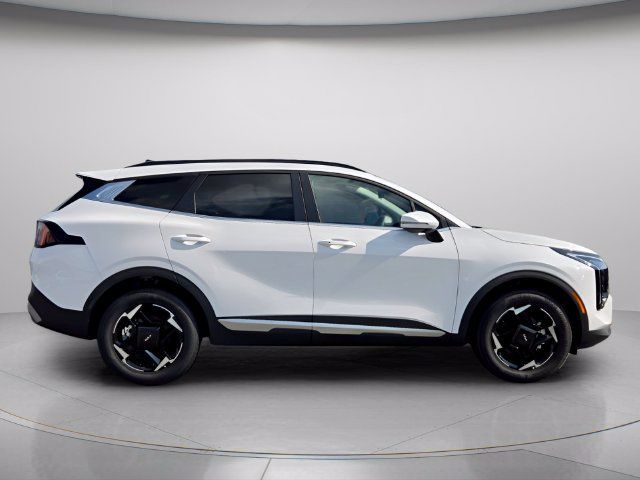 Certified 2026 Kia Sportage EX AWD/4WD image 8