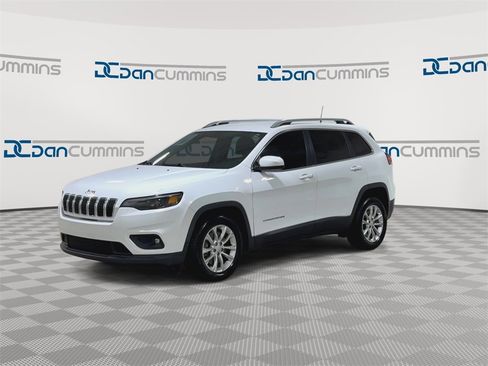 Used 2019 Jeep Cherokee Latitude w/ Popular Appearance Group image 5