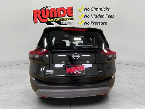 Used 2023 Nissan Rogue S AWD/4WD image 5