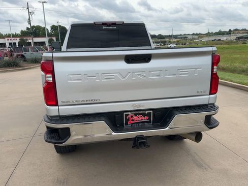 Used 2023 Chevrolet Silverado 2500 LTZ w/ LTZ Premium Package AWD/4WD image 8