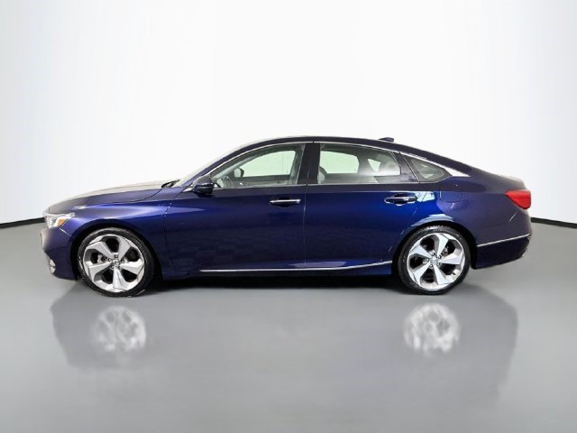 Used 2018 Honda Accord Touring image 6