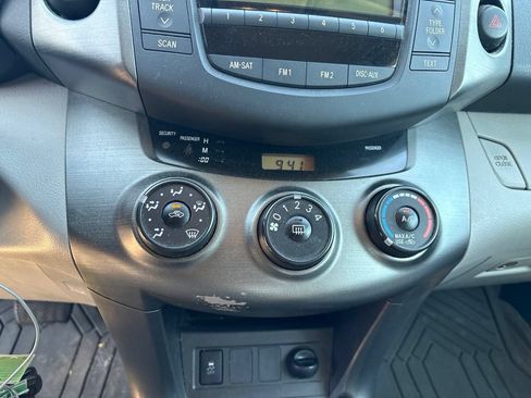 Used 2011 Toyota RAV4 4WD w/ Base L4 Extra Value Pkg image 16