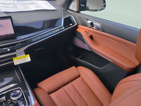 New 2026 BMW X7 xDrive40i w/ Executive Package image 16
