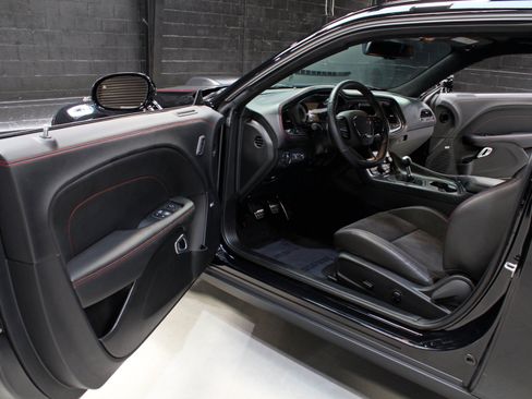 Used 2023 Dodge Challenger R/T Scat Pack RWD image 40