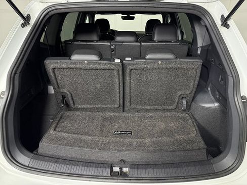 Used 2021 Volkswagen Tiguan SE R-Line w/ 3rd Row Seat Package AWD/4WD image 17