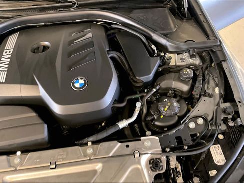 New 2026 BMW 330i Sedan w/ M Sport Package RWD image 17