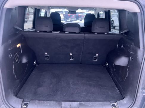 Used 2020 Jeep Renegade Sport image 25