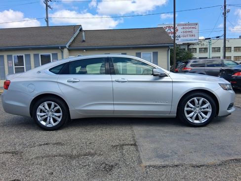 Used 2017 Chevrolet Impala LT FWD image 8