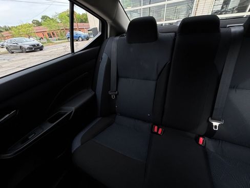 Used 2025 Nissan Versa SV image 38