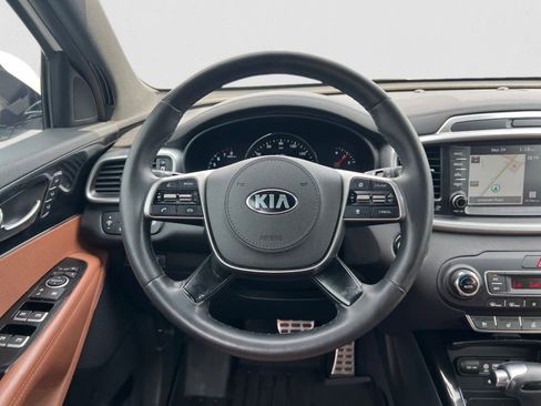 Used 2019 Kia Sorento SX image 14