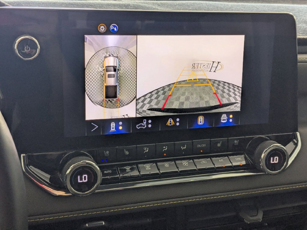 Used 2025 Chevrolet Colorado ZR2 w/ Technology Package AWD/4WD image 20