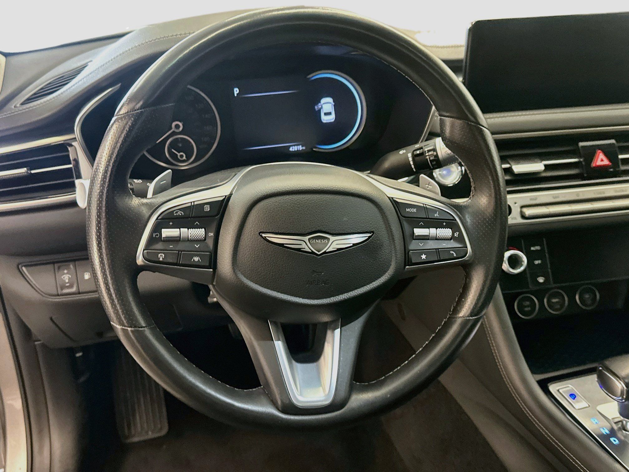 Used 2025 Genesis G70 2.5T AWD/4WD image 18