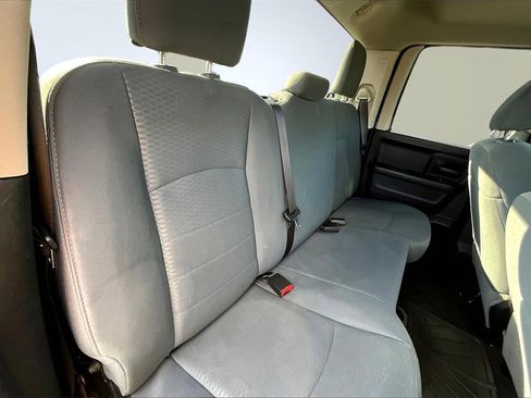 Used 2018 RAM 1500 Express image 28