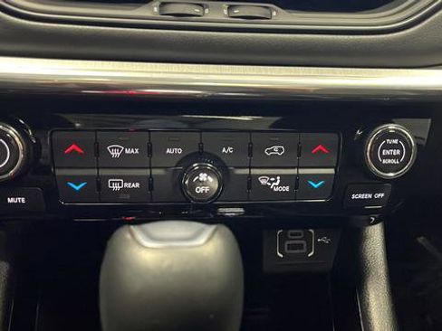 Used 2023 Jeep Compass High Altitude AWD/4WD image 18