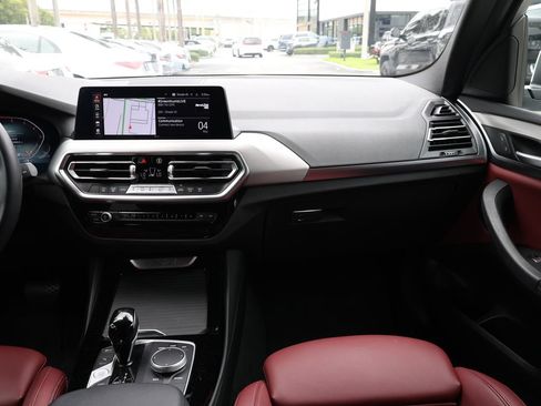 Used 2024 BMW X3 sDrive30i w/ Convenience Package RWD image 25
