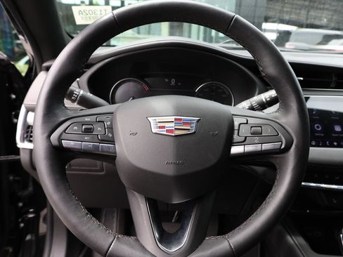 Used 2022 Cadillac XT4 Premium Luxury w/ Cold Weather Package FWD image 36