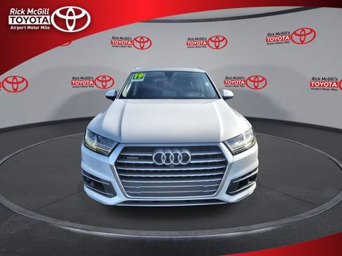 Used 2019 Audi Q7 3.0T Prestige w/ Prestige Package image 3