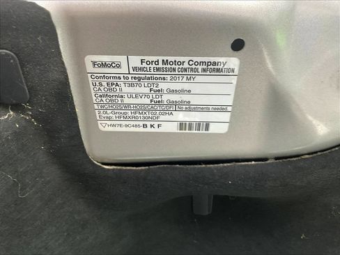 Used 2017 Ford Escape Titanium w/ Equipment Group 301A AWD/4WD image 32