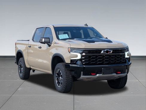 Used 2022 Chevrolet Silverado 1500 ZR2 w/ Technology Package AWD/4WD image 8