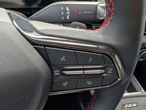 Used 2025 Chevrolet Equinox RS AWD/4WD image 29