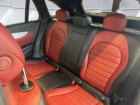 Used 2021 Mercedes-Benz GLC 300 4MATIC image 18