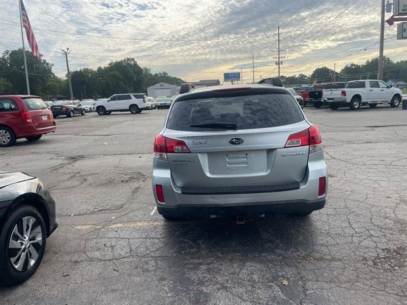Used 2013 Subaru Outback 2.5i Premium w/ Popular Pkg 1A AWD/4WD image 6