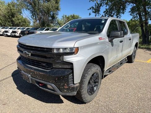 Used 2019 Chevrolet Silverado 1500 LT Trail Boss AWD/4WD image 4