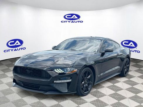 Used 2020 Ford Mustang Coupe w/ Black Accent Package RWD image 10