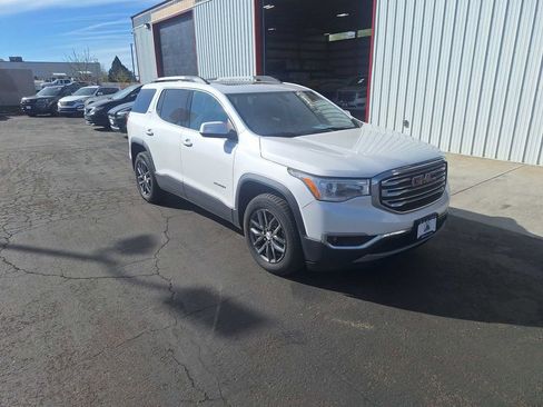 Used 2017 GMC Acadia SLT image 10
