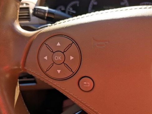 Used 2013 Mercedes-Benz S 550 4MATIC image 19