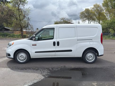 Used 2022 RAM ProMaster City Tradesman FWD image 17