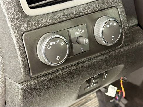 Used 2014 GMC Sierra 3500 SLT w/ SLT Convenience Package image 10