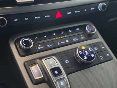 Used 2023 Hyundai Palisade SE image 19