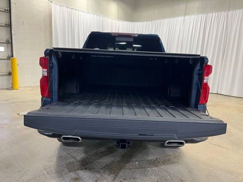 Used 2022 Chevrolet Silverado 1500 LTZ w/ Z71 Off-Road Package image 11