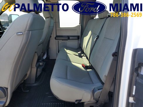 Used 2022 Ford F250 XL w/ Power Equipment Group image 9