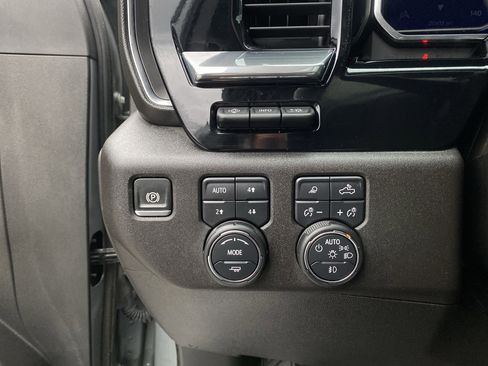 Used 2025 Chevrolet Silverado 2500 LTZ w/ Trail Boss Package image 27