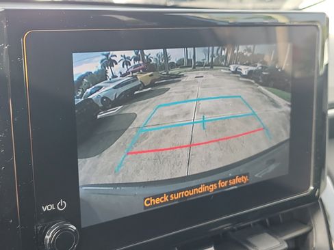 Used 2023 Toyota Corolla Cross LE FWD image 32