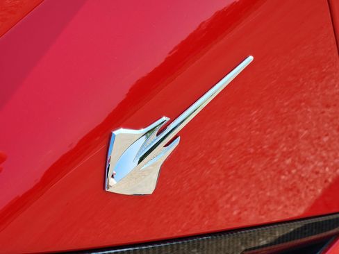 Used 2018 Chevrolet Corvette Stingray Convertible w/ 3LT Preferred Equipment Group RWD image 19