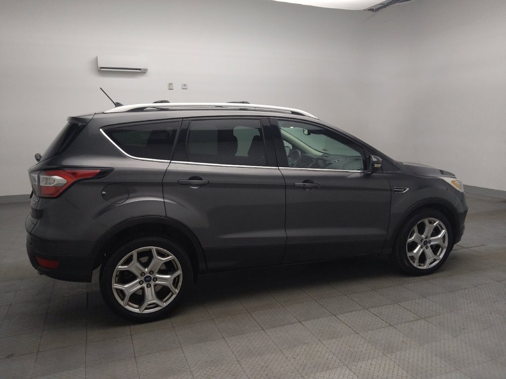 Used 2018 Ford Escape Titanium w/ Ford Safe & Smart Package FWD image 10