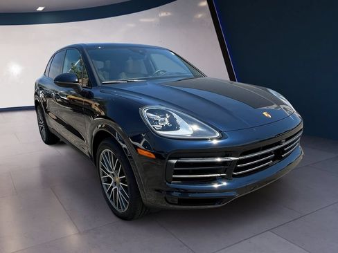 Used 2023 Porsche Cayenne AWD/4WD image 7