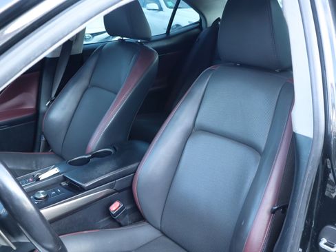 Used 2018 Lexus IS 300 w/ Accessory Package 2 image 17